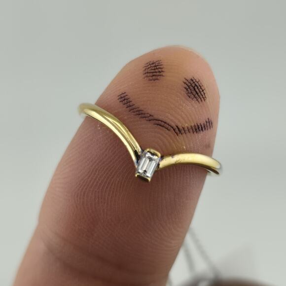 Avon Jewelry - Avon 14K Gold Plated Over 925 Sterling Silver Swarovski Cz Peak Ring Size 8 New